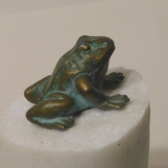 Vintage Bronze Cast Frog - Picture 7 of 11